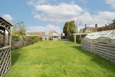 5 bedroom property for sale, Vicarage Road, Pitstone
