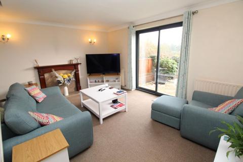 undefined, Cyril Bell Close, Lymm