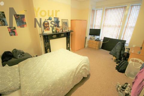 4 bedroom house to rent, Richmond Avenue, Leeds
