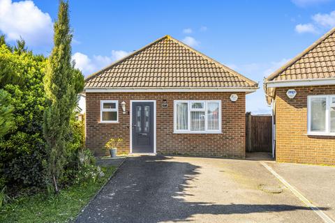 3 bedroom chalet for sale, Kinson Avenue, Poole BH15