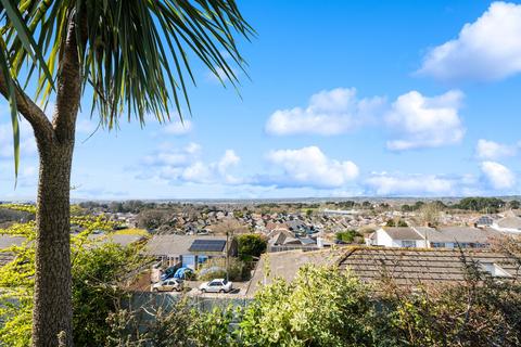 3 bedroom chalet for sale, Kinson Avenue, Poole BH15