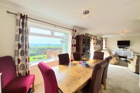 undefined, Dowthorpe Hill, Earls Barton, Northamptonshire NN6