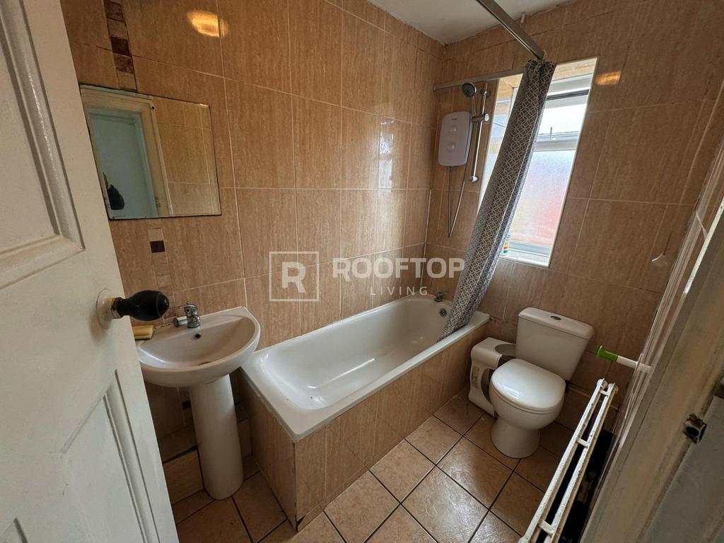 St-annes-road-ls6-3nx-1057696
