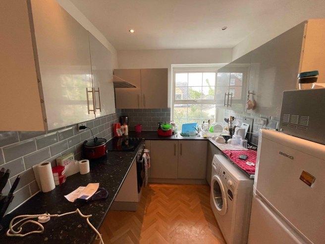 Otley-road-ls6-4ba-1057720