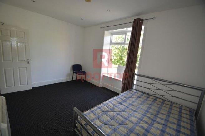 Otley-road-ls6-4ba-1057721
