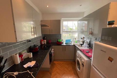 2 bedroom house share to rent, Otley Road