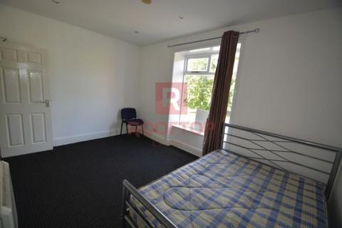 2 bedroom house share to rent, Otley Road