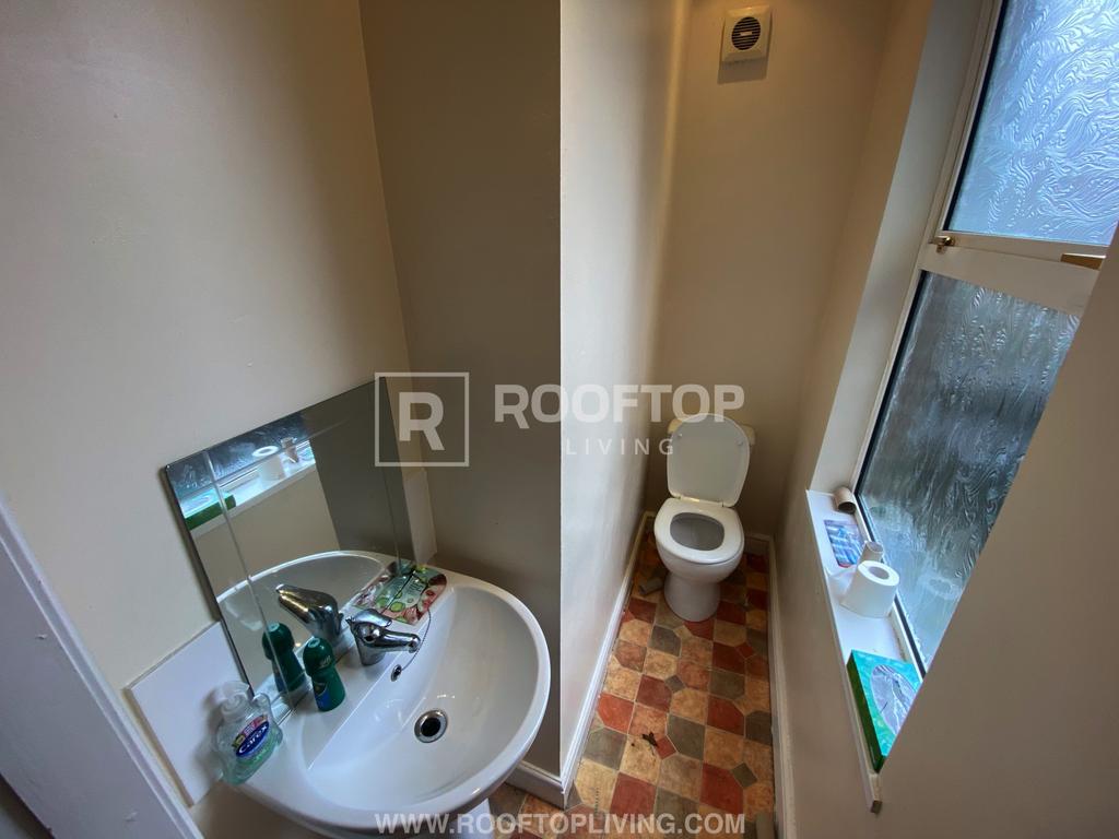 Hessle-place-ls6-1eu-1057739