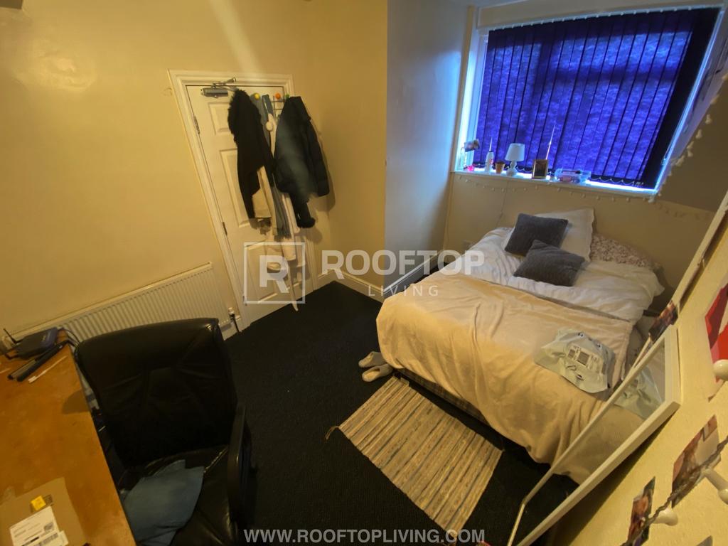 Hessle-place-ls6-1eu-1057744