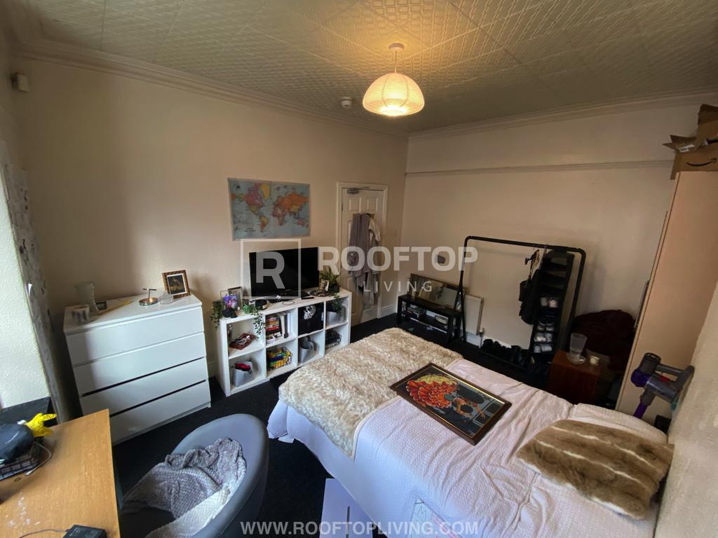 Hessle-place-ls6-1eu-1057736
