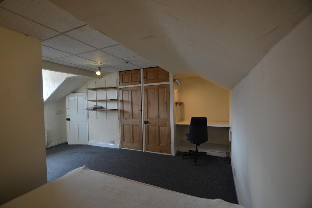 Brudenell-road-ls6-1ha-1057827