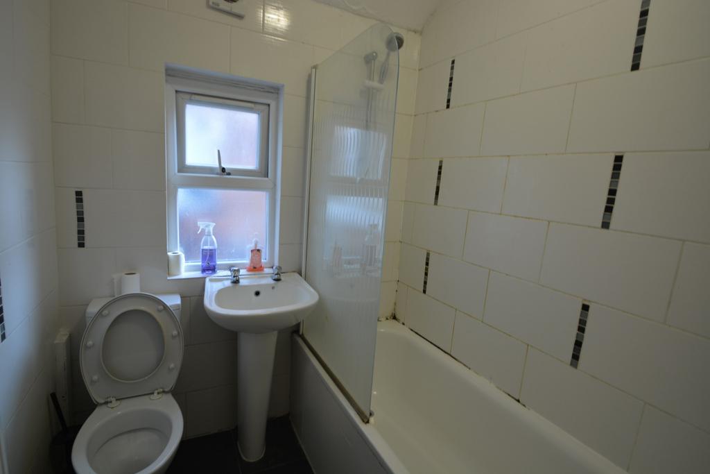 Brudenell-road-ls6-1ha-1057819