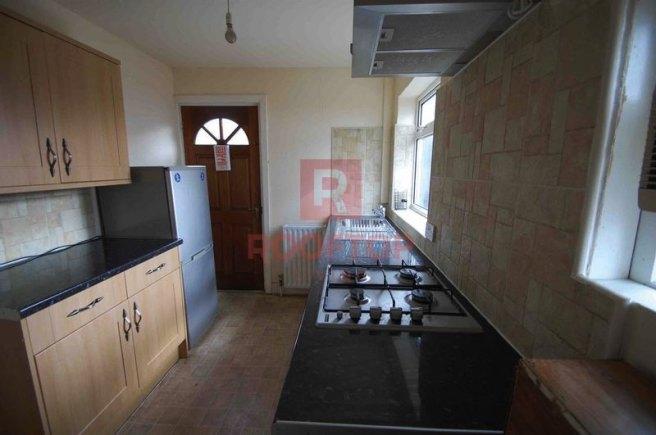 Estcourt-terrace-ls6-3ey-1057940