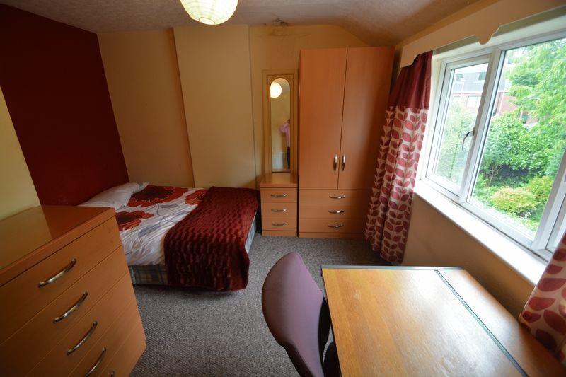 Springbank-crescent-ls6-1ab-1057957