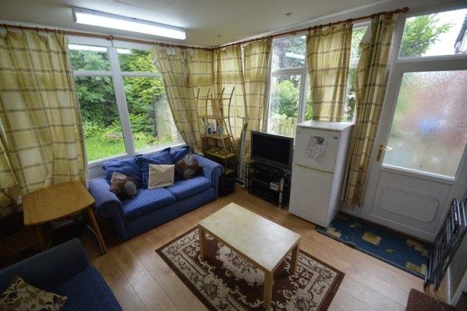 Springbank-crescent-ls6-1ab-1057962