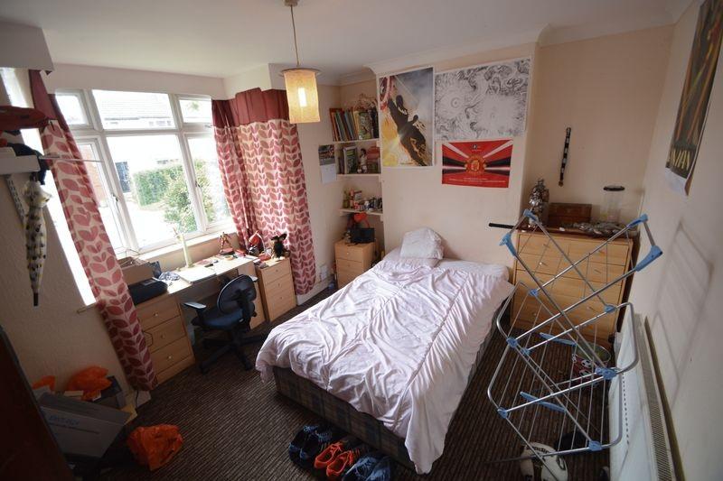 Springbank-crescent-ls6-1ab-1057965