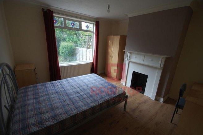 Langdale-avenue-ls6-3ha-1058103