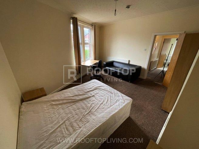 Beechwood-crescent-ls4-2ll-1058121