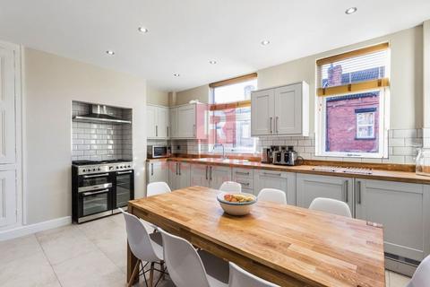 undefined, Hartley Crescent