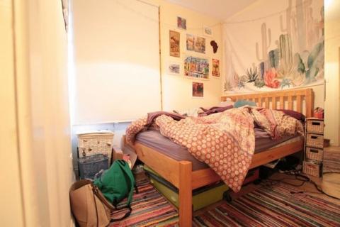3 bedroom house share to rent, Spring Grove Walk