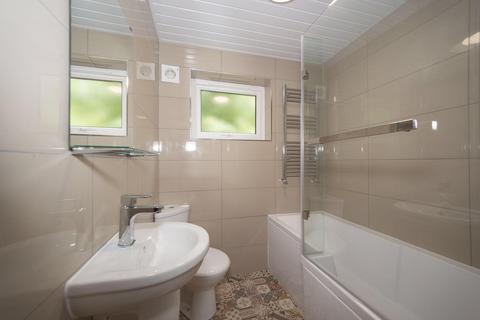 undefined, Kendal Lane