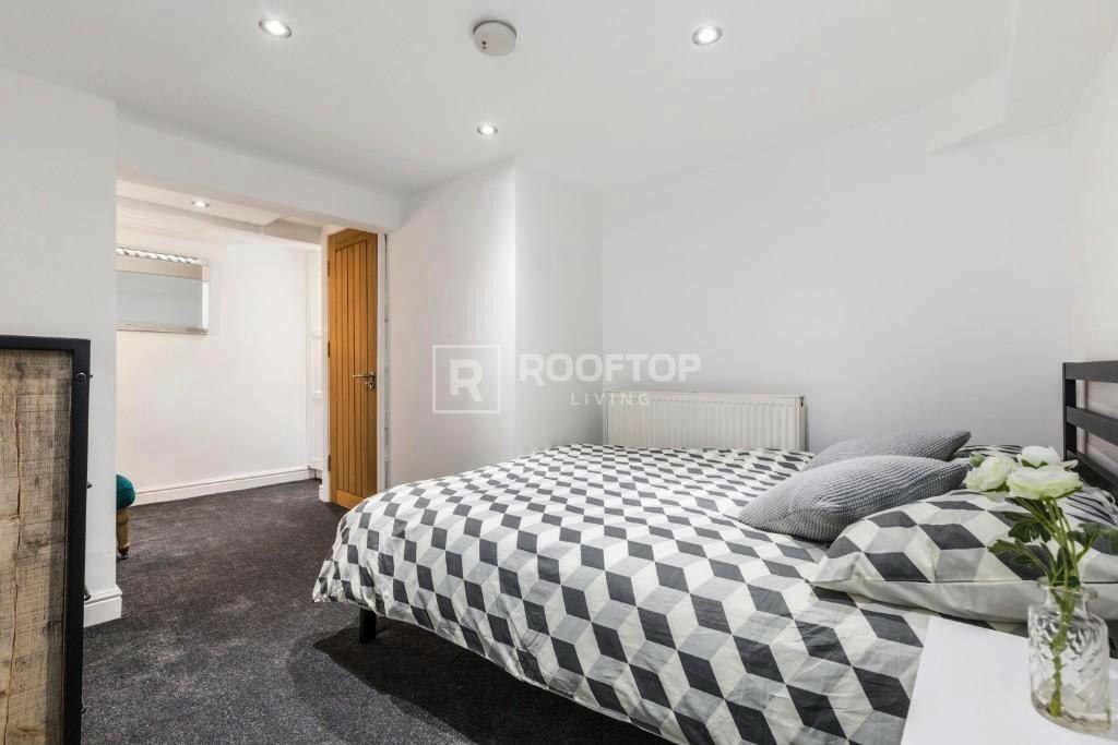 Trelawn-place-ls6-3jp-1058374