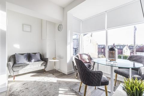 2 bedroom house share to rent, Alexandra Road