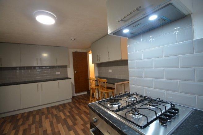 Richmond-avenue-ls6-1bz-1058402