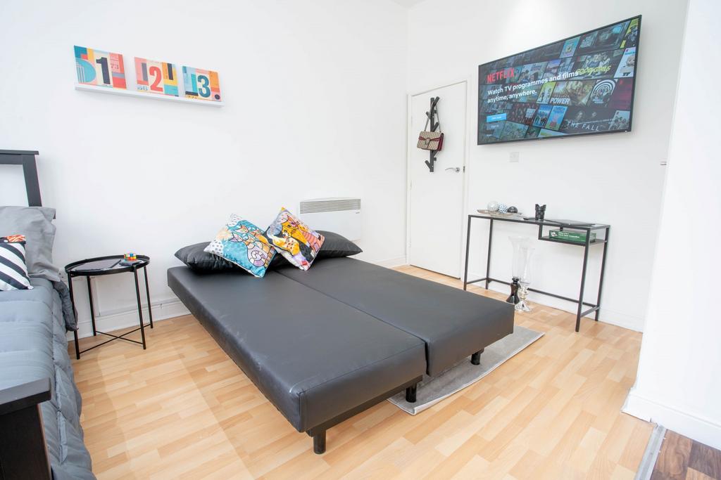 Chapeltown-road-ls7-3hy-1058528