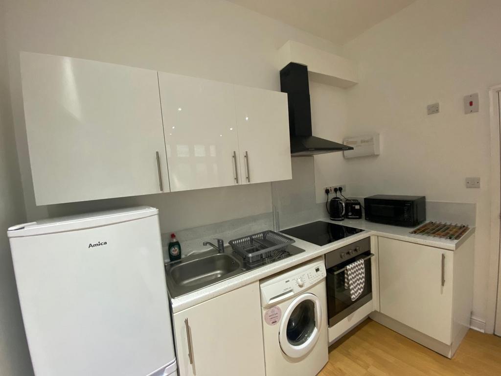 Chapeltown-road-ls7-3hy-1058553