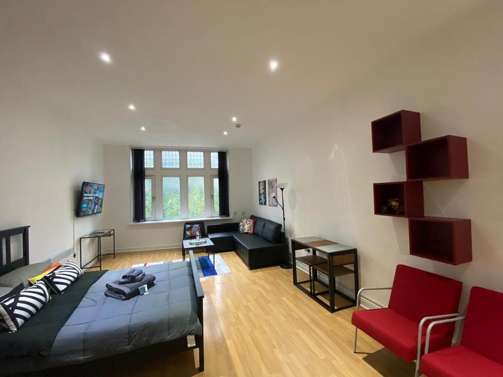 Chapeltown-road-ls7-3hy-1058554
