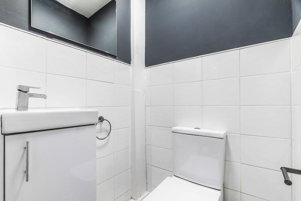 Queens-road-ls6-1hy-1058617