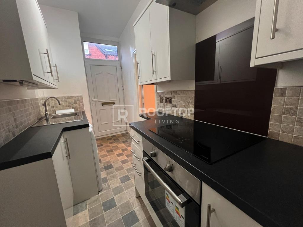 Quarry-mount-terrace-ls6-2jg-1059011