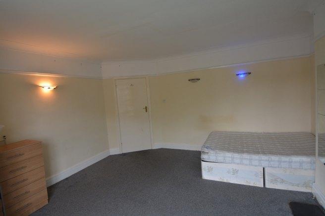 St-chads-drive-ls6-3qd-1059110