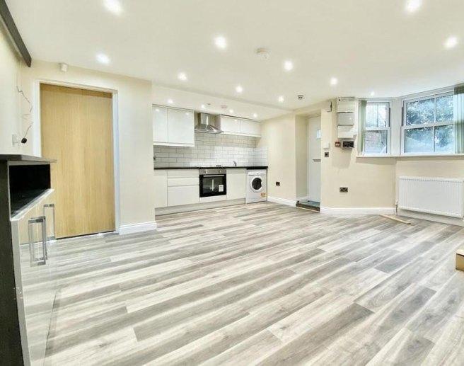 Ashwood-terrace-ls6-2eh-1059126