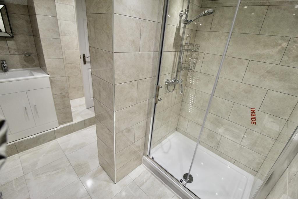 Ashwood-terrace-ls6-2eh-1059166