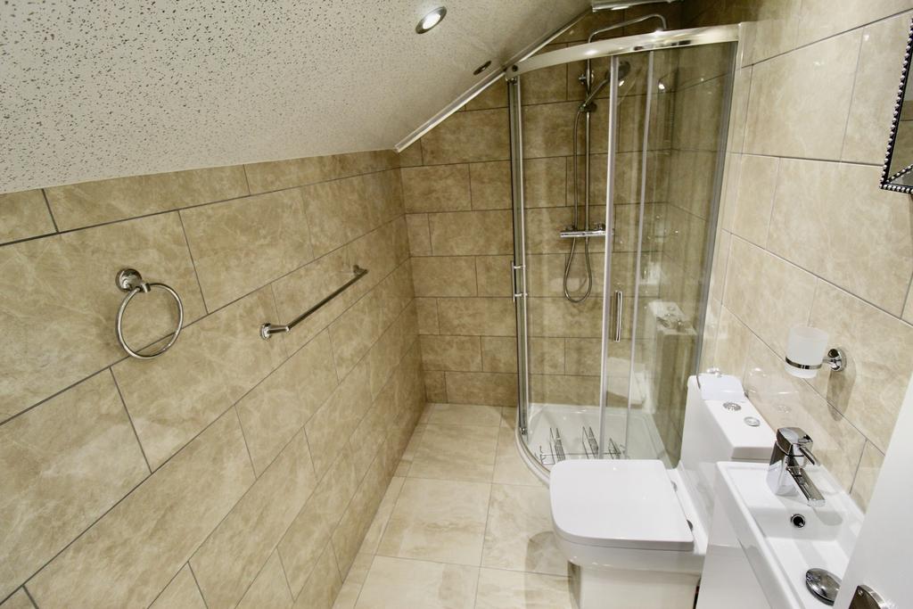 Ashwood-terrace-ls6-2eh-1059158