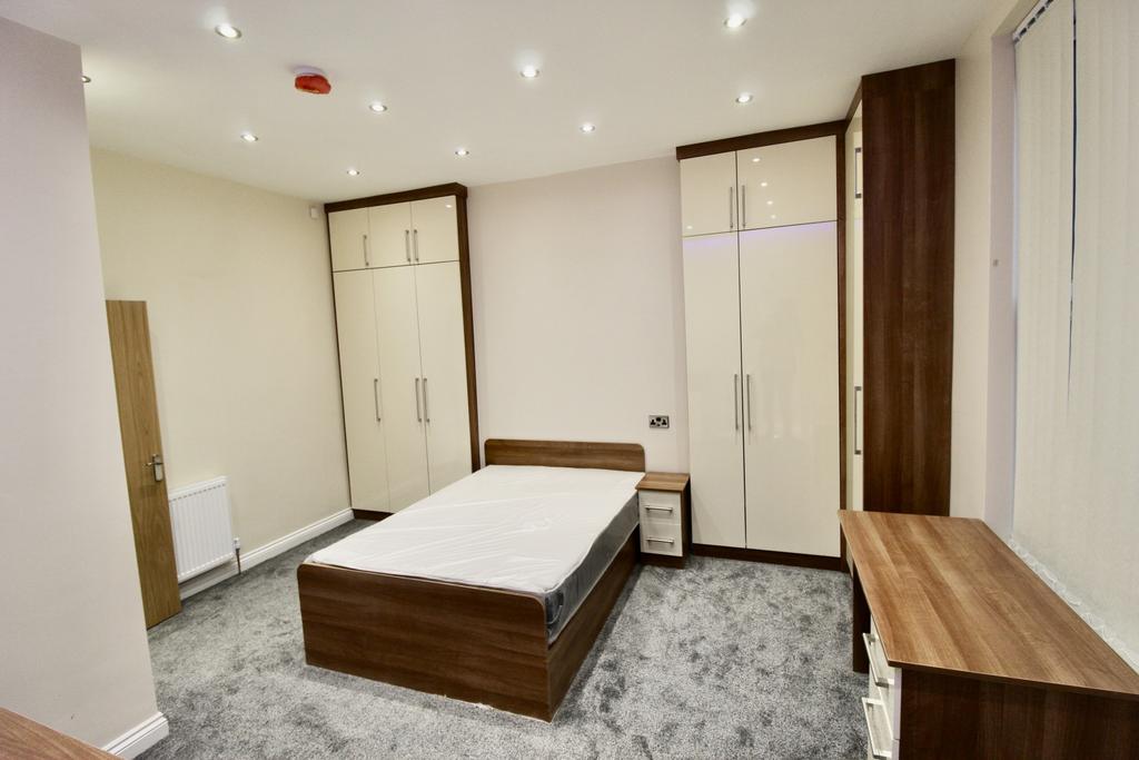 Ashwood-terrace-ls6-2eh-1059159