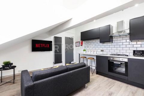 2 bedroom house share to rent, Queens Road