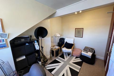 undefined, Haddon Place