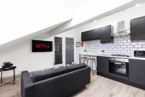 2 bedroom house share to rent, Queens Road
