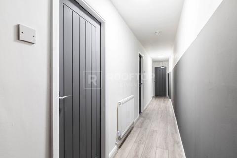 2 bedroom house share to rent, Queens Road