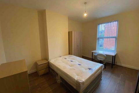 2 bedroom house share to rent, Brudenell Grove