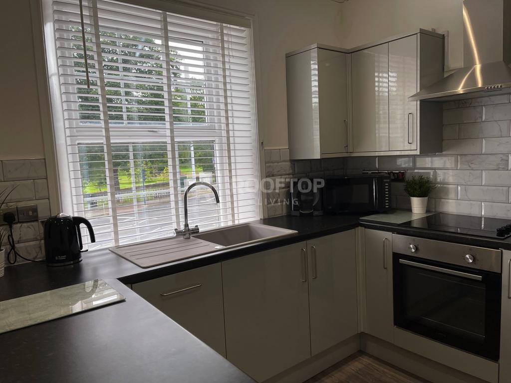 Otley-road-ls6-4ba-1059344