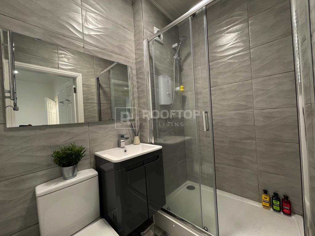 Otley-road-ls6-4ba-1059353