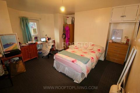 6 bedroom house share to rent, Ebor Place