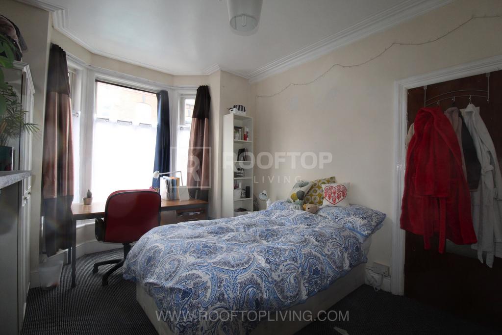 Hessle-place-ls6-1eu-1059500