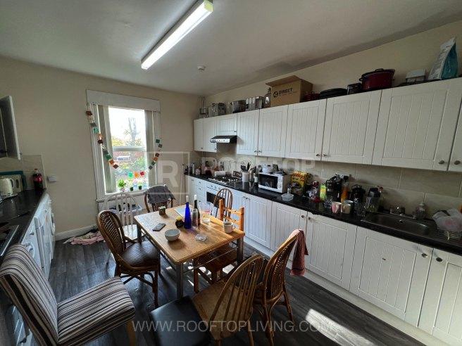 Cardigan-road-ls6-3bj-1059509