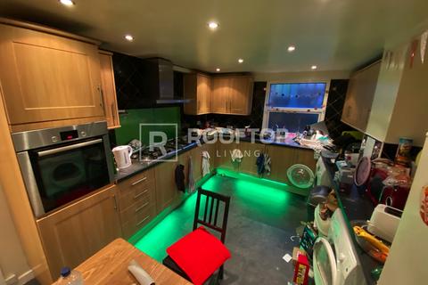 undefined, Chestnut Avenue