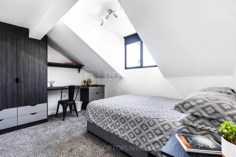 2 bedroom house share to rent, Queens Road